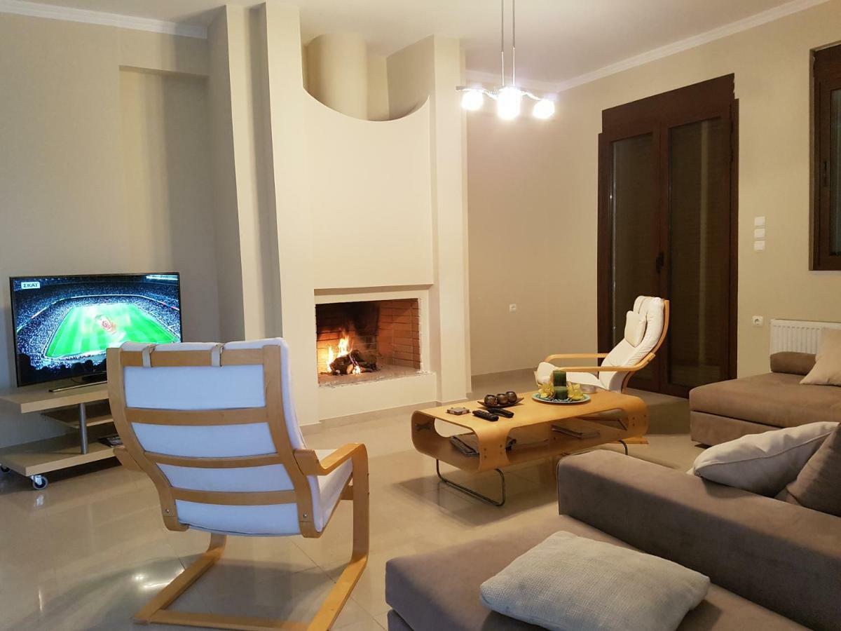 Dimitris Villa Айгио Екстериор снимка