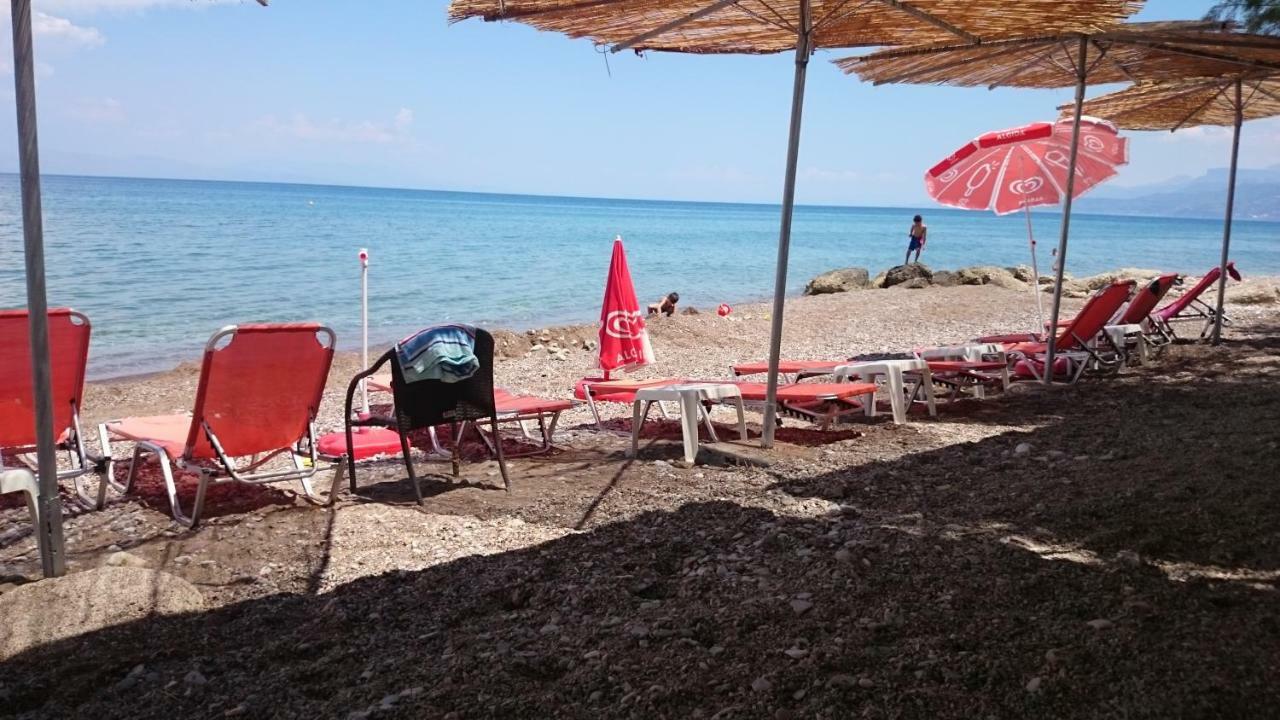 Dimitris Villa Айгио Екстериор снимка